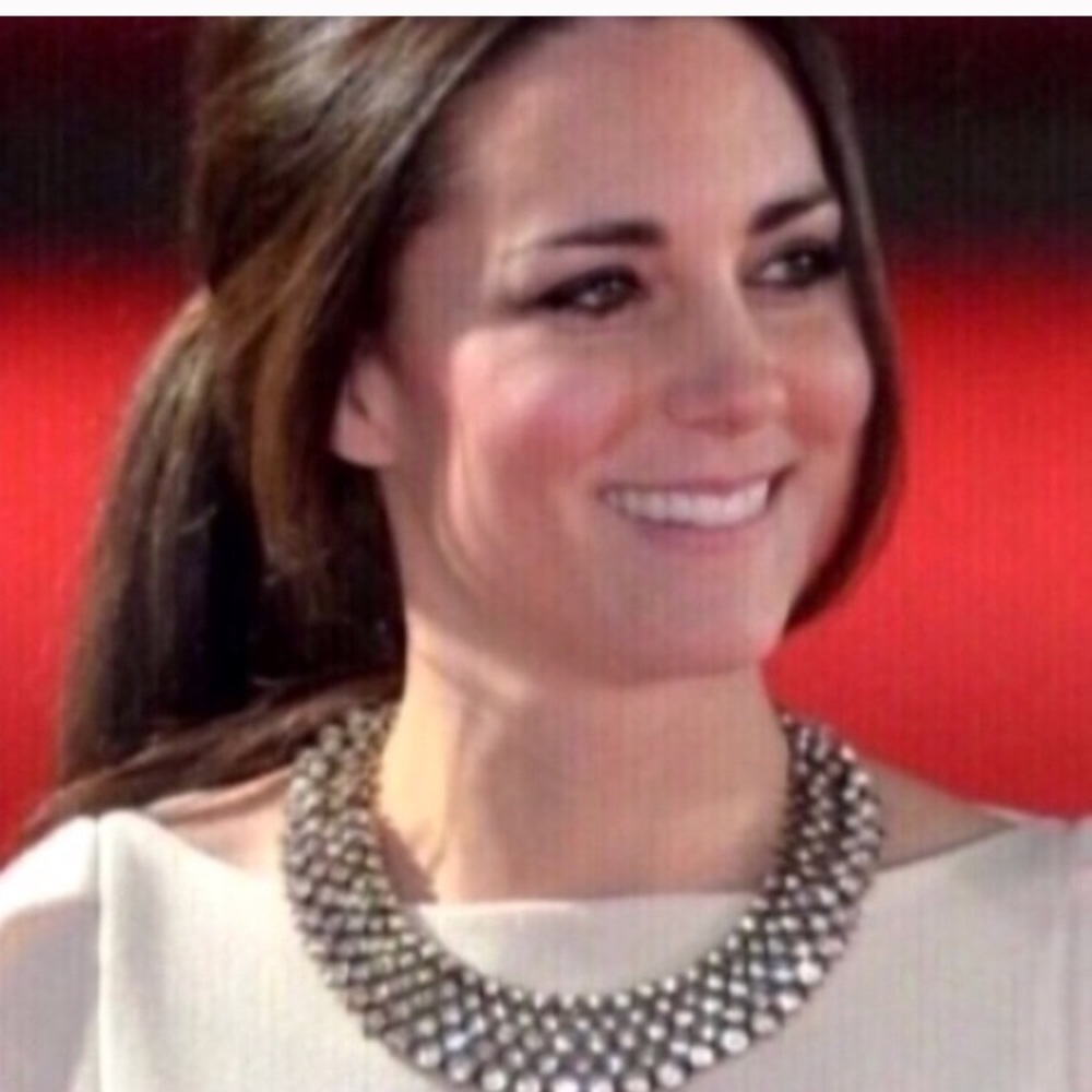 👑Kate Middleton Zara Necklace👑
